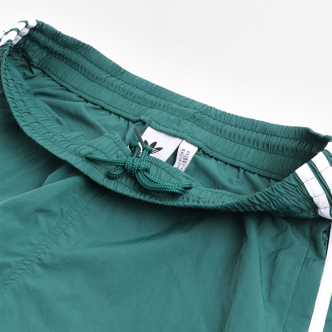Adidas Originals Adicolour Classics Sprinter Shorts, Collegiate Green, Detail Shot 3