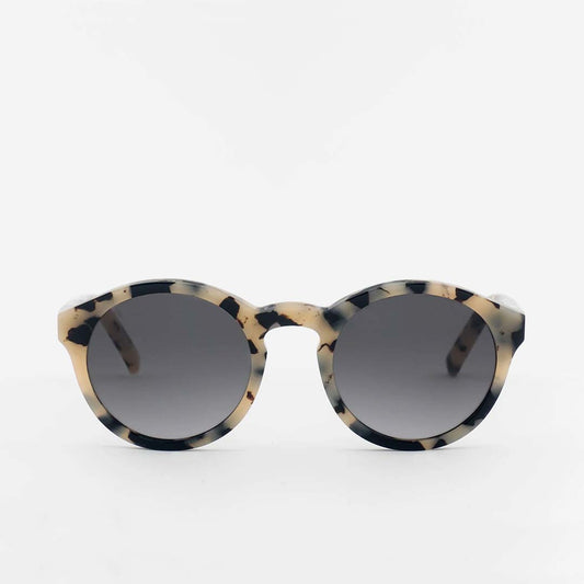 Monokel Eyewear Barstow Sunglasses, Black White Havana Grey Gradient Lens, Detail Shot 1