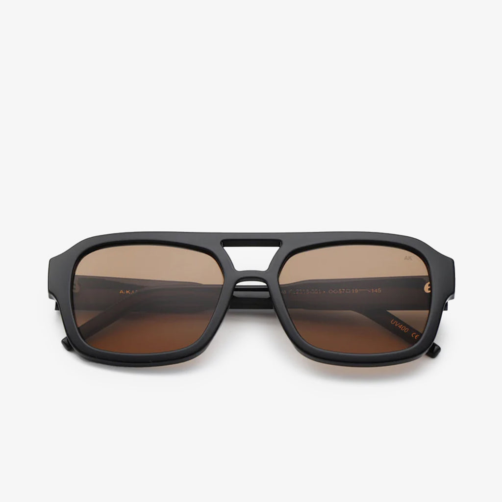 A. Kjaerbede Kaya Sunglasses, Black, Detail Shot 4