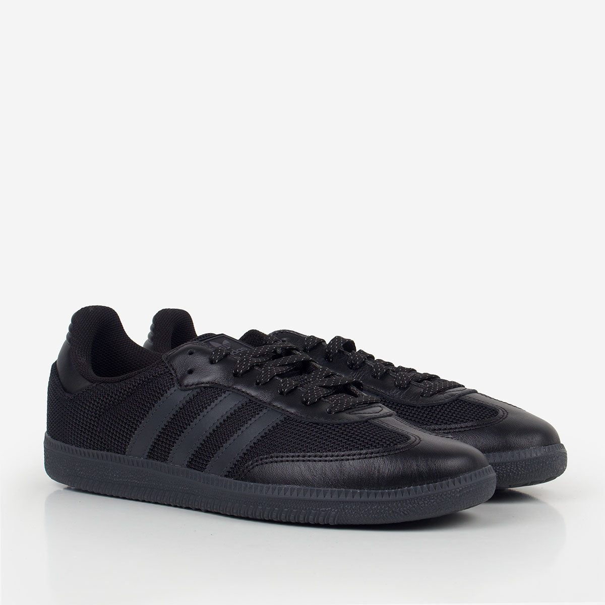 main Adidas Originals Samba OG Shoes, Core Black Carbon Silver Metallic, Detail Shot 3