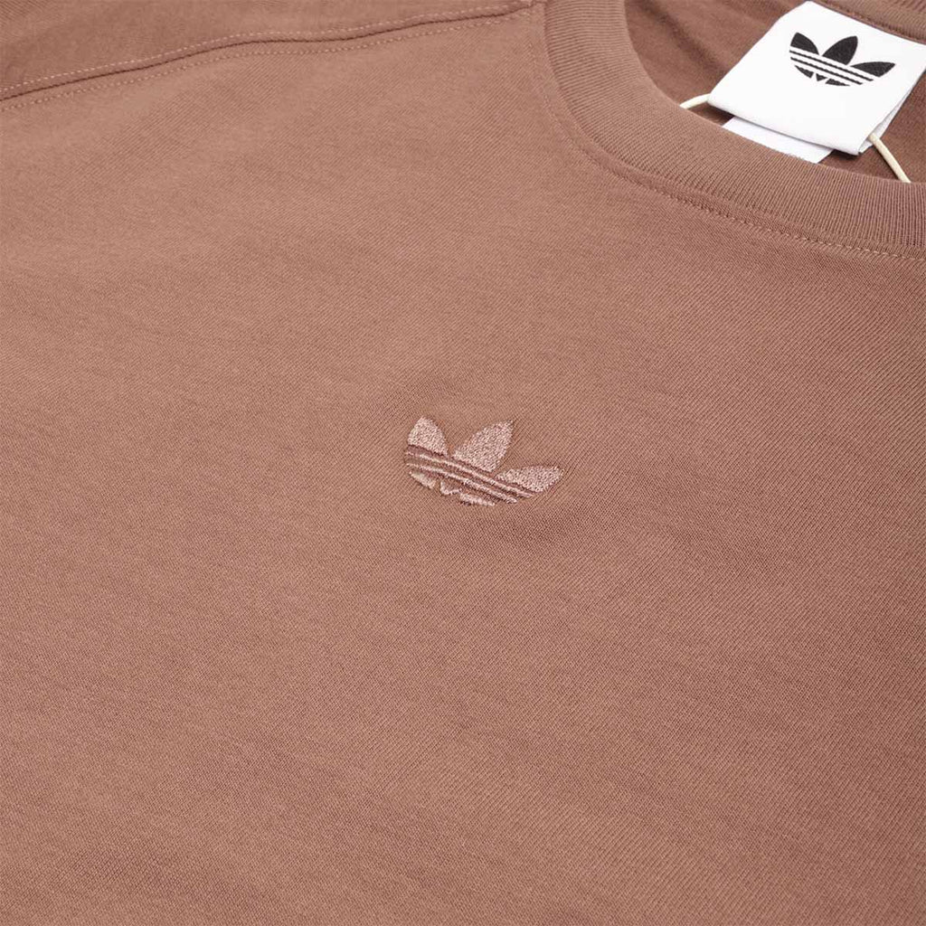 Adidas Originals Premium Essentials T-Shirt, Earth Strata, Detail Shot 2