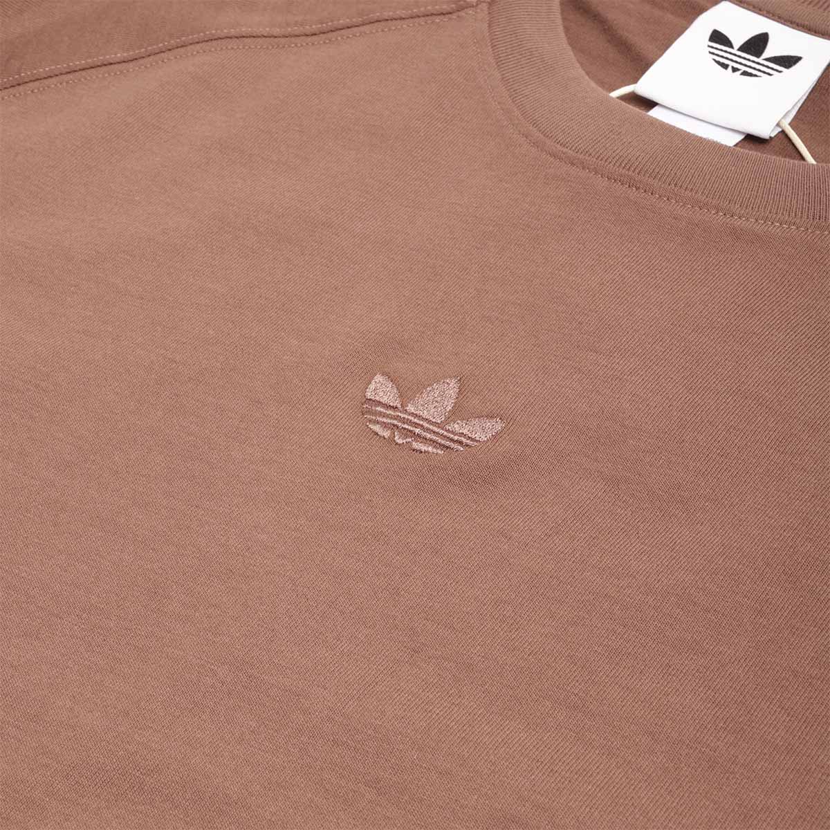 Adidas Originals Premium Essentials T-Shirt, Earth Strata, Detail Shot 2