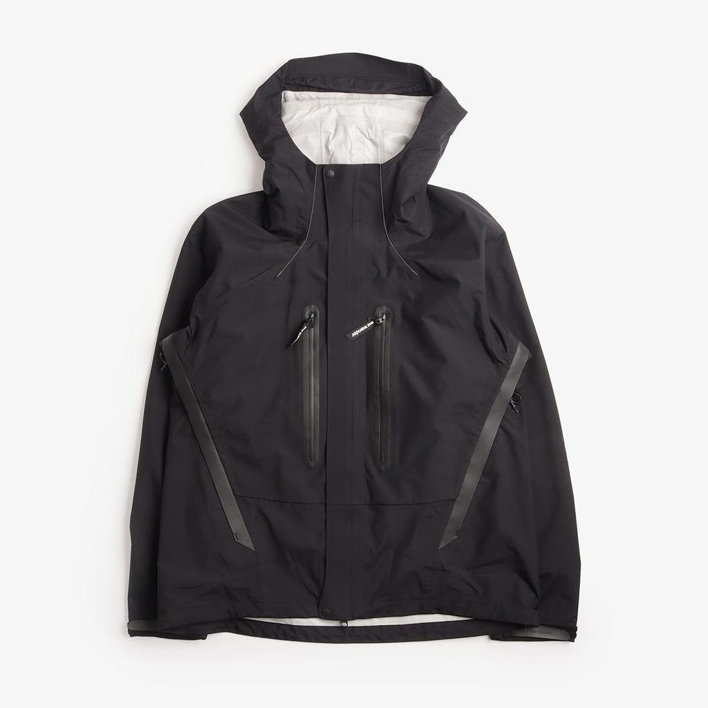 And Wander 2.5L Hiker Rain Jacket