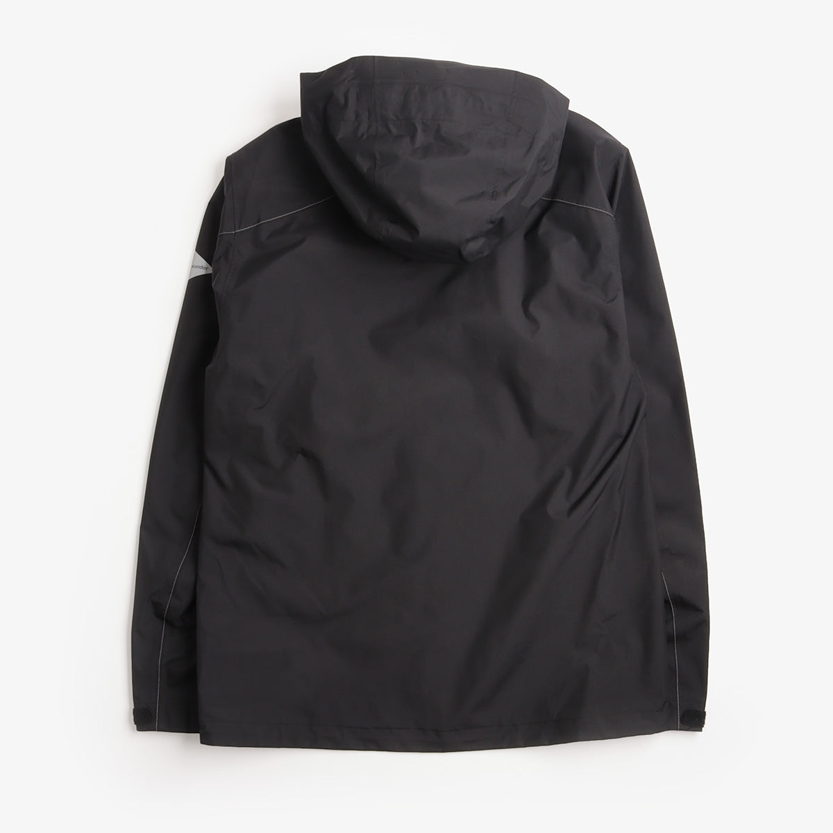 And Wander 2.5L Hiker Rain Jacket