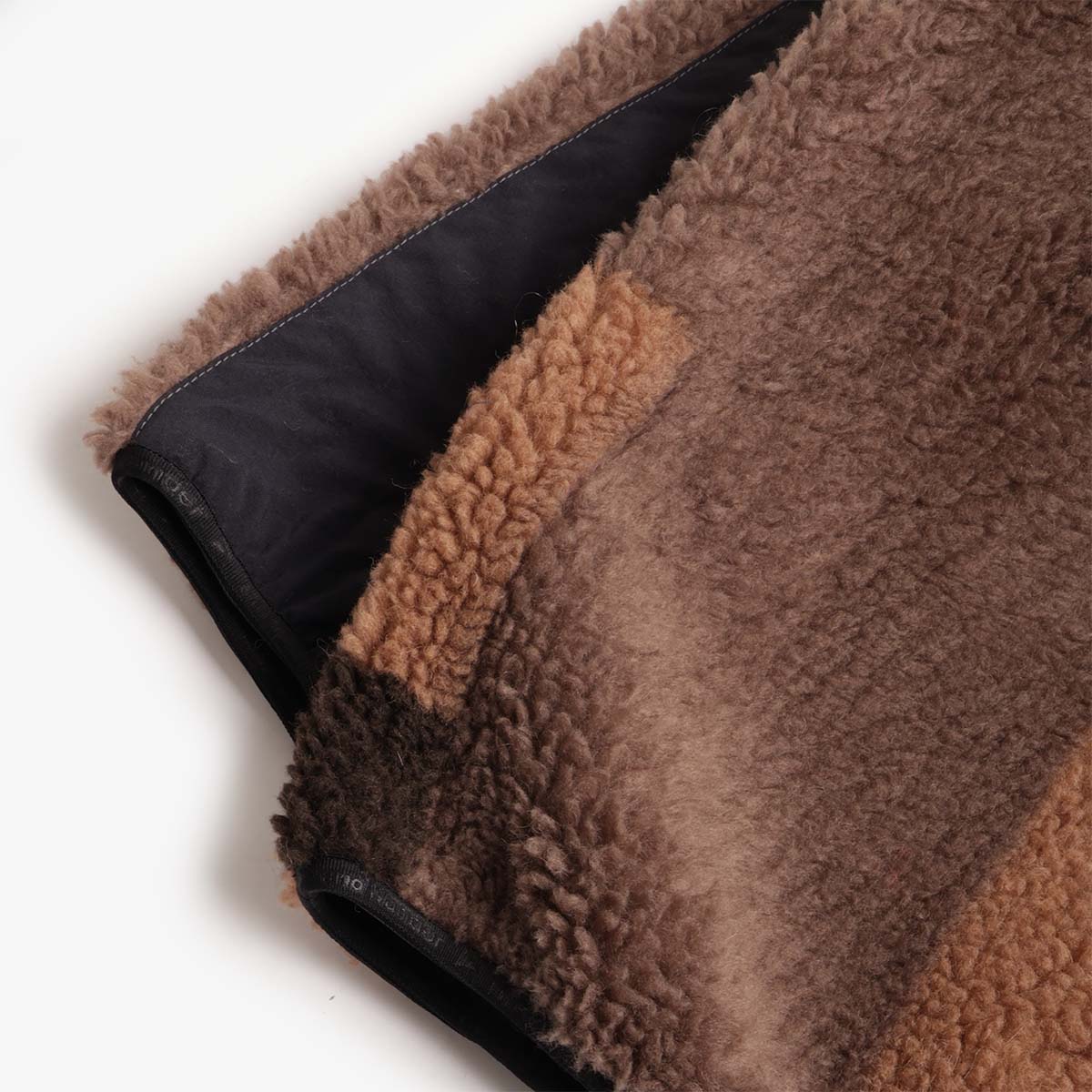 And Wander Mix Boa Jacket, Brown, Detail Shot 6