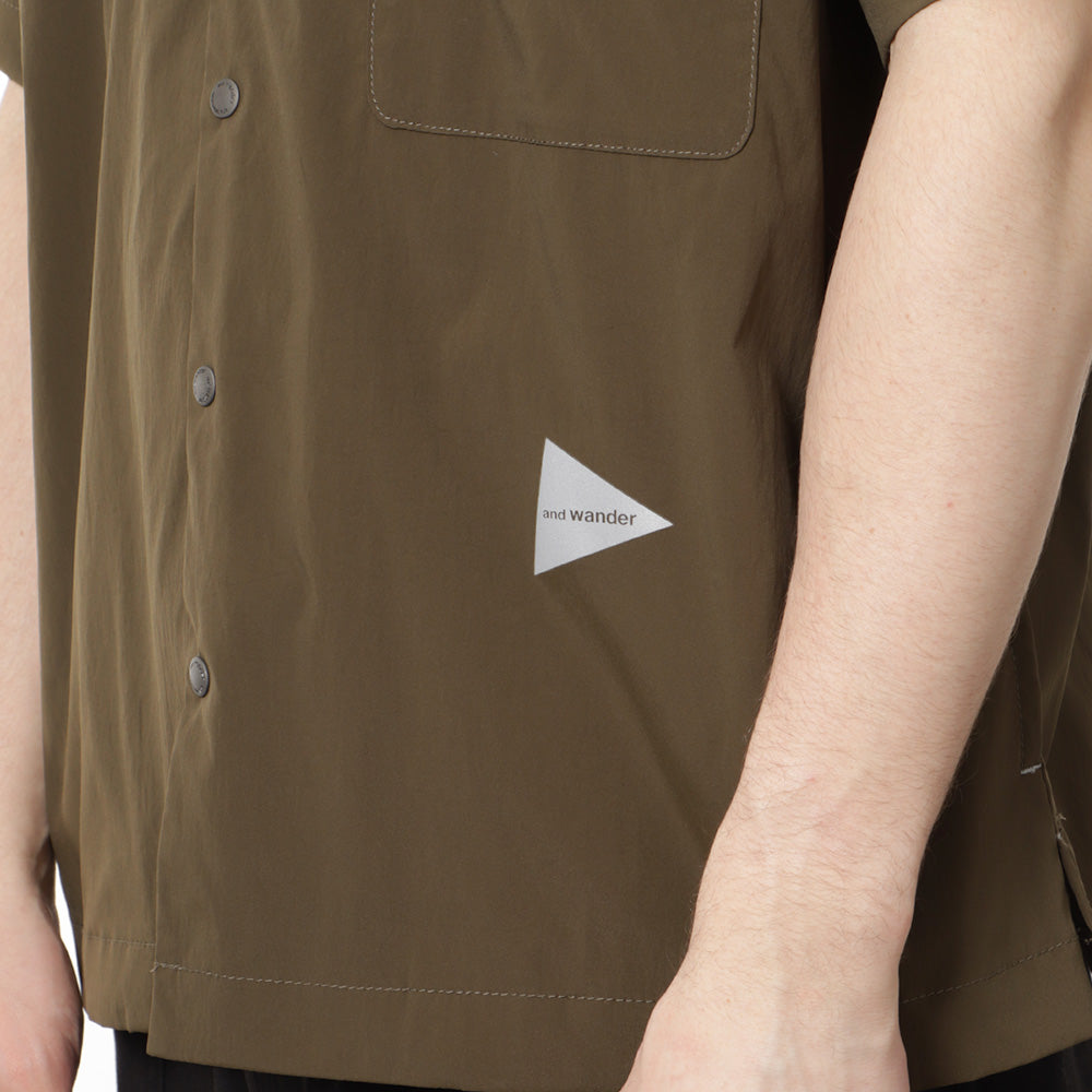 And Wander UV Cut Stretch Shirt, Khaki, Detail Shot 2