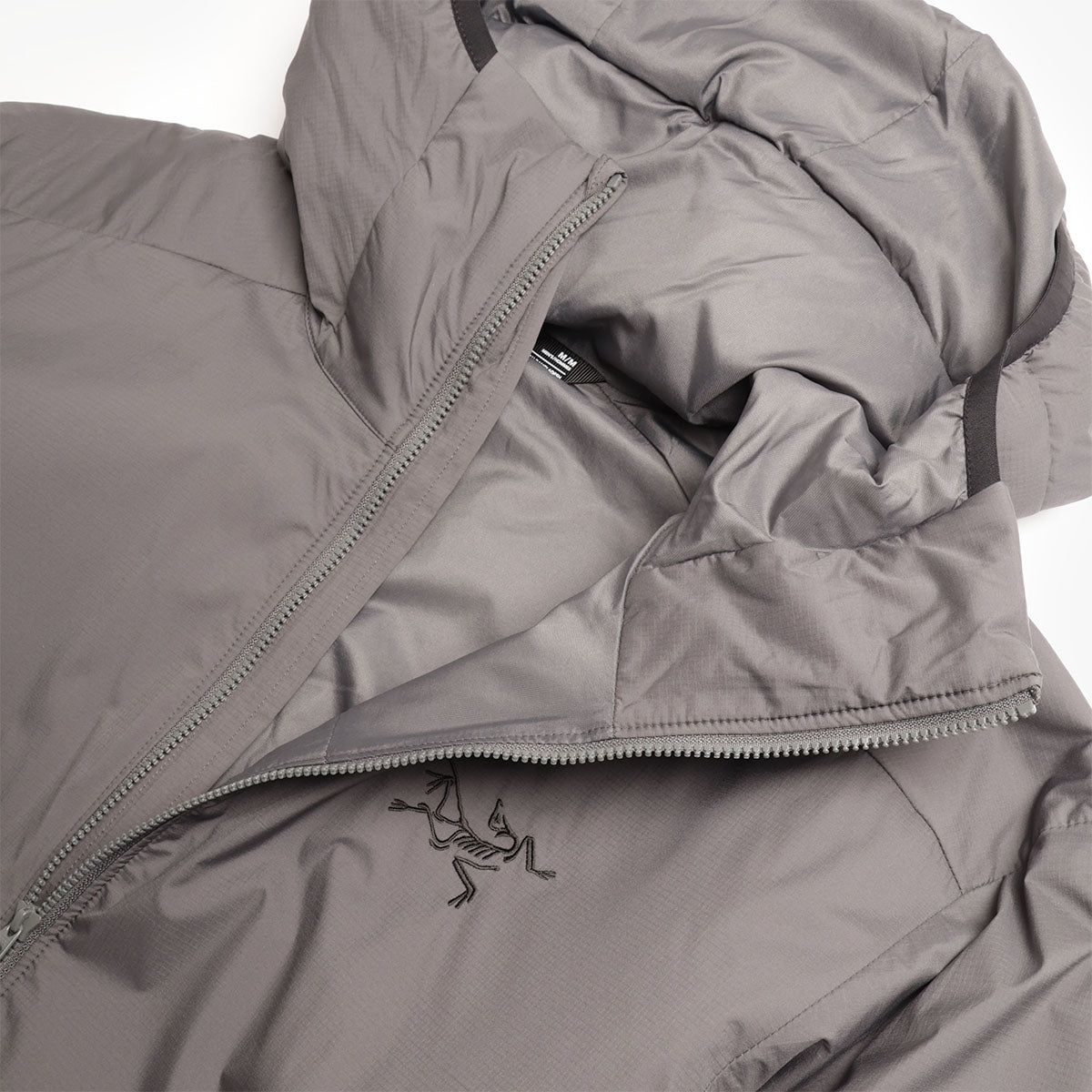 Arc'teryx Atom Hoodie - Cloud/Black – Urban Industry