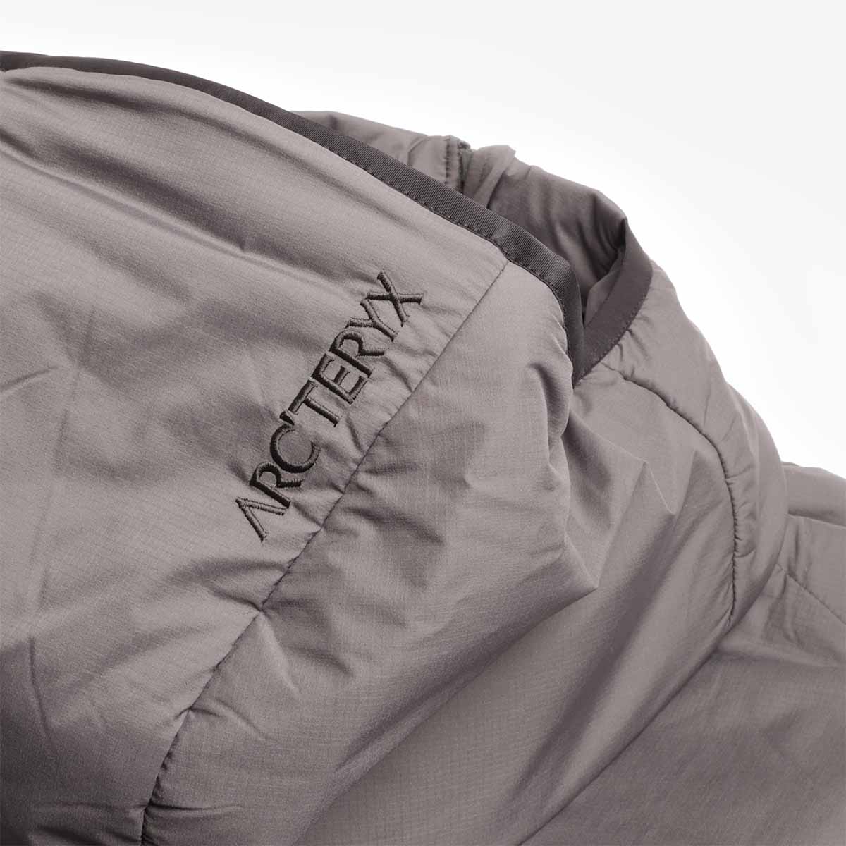 Arc'teryx Atom Hoodie - Cloud/Black – Urban Industry