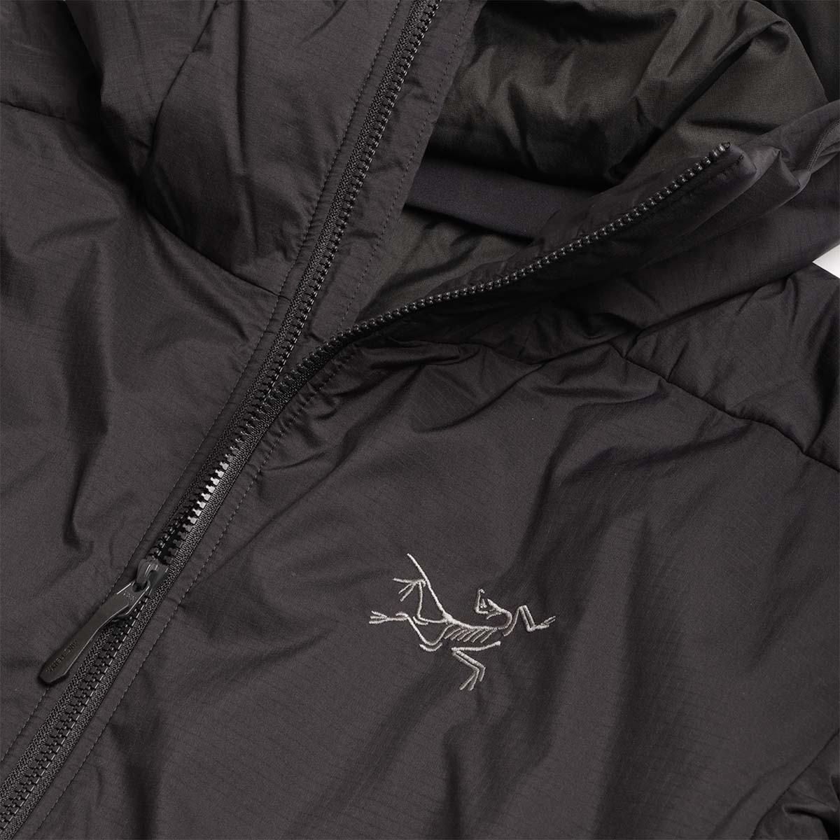 Arc'teryx Atom SV Hoodie, Black, Detail Shot 3