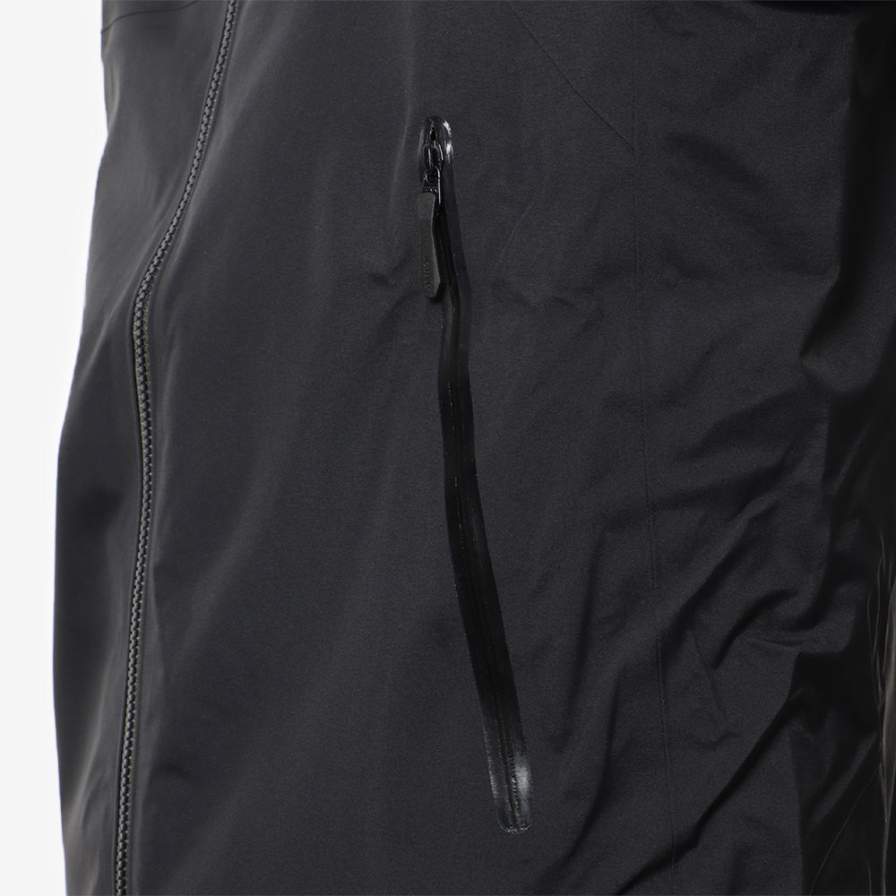 Arc'teryx Beta Jacket, Black, Detail Shot 9
