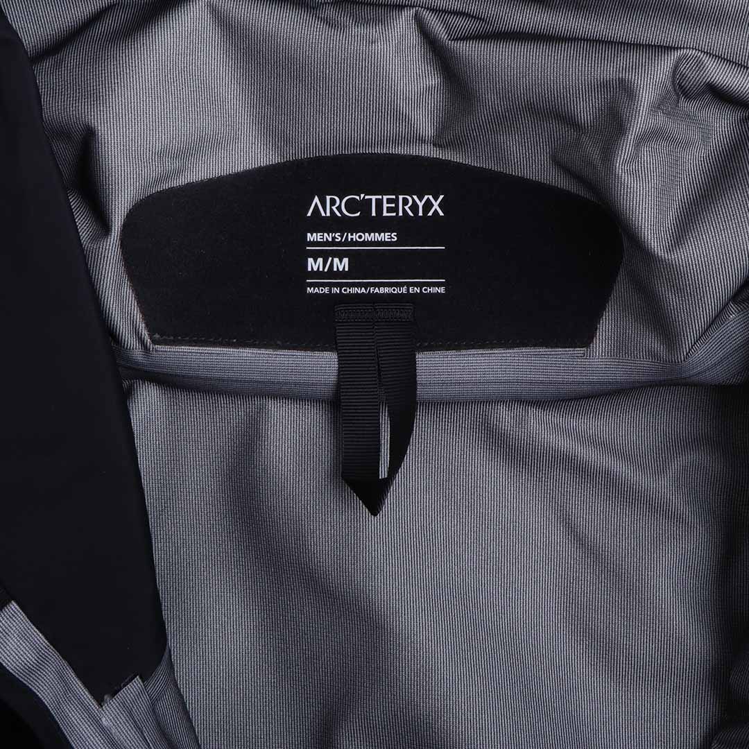 Arc'teryx Beta LT Jacket, Black, Detail Shot 5