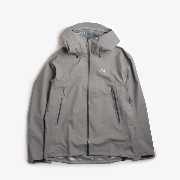 Arc_teryx_BetaSLJacket_Grey_01