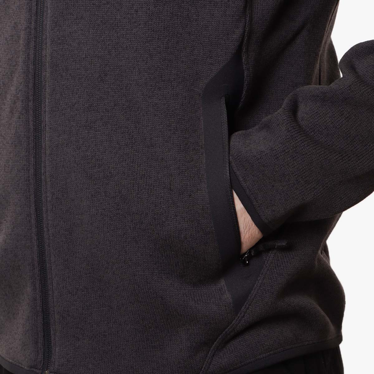 Arc'teryx Covert Cardigan, Black Heather II, Detail Shot 3
