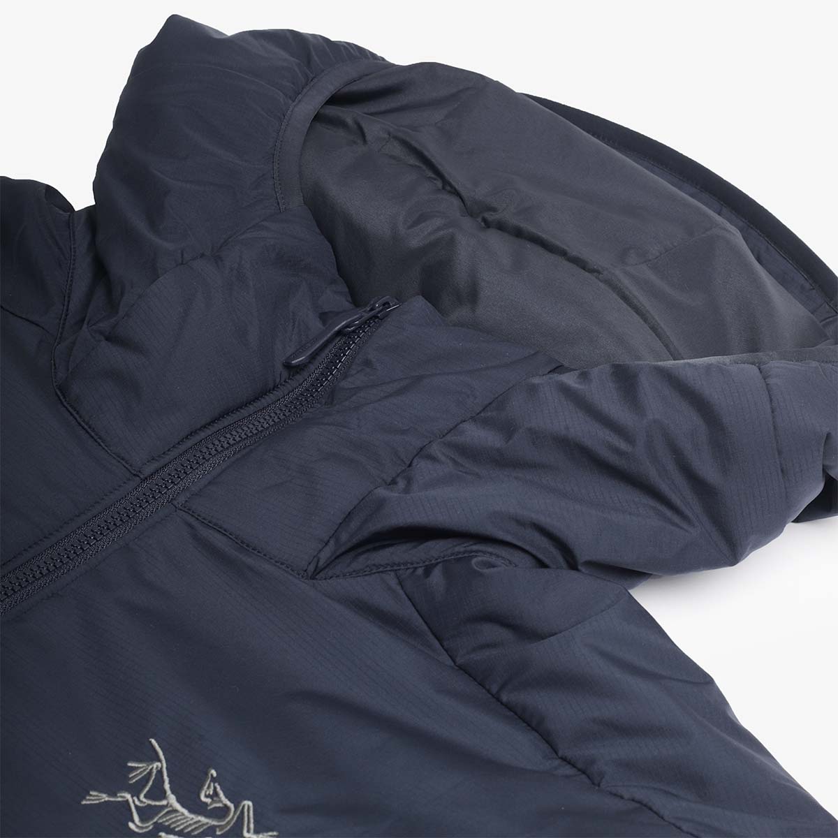Stretch side panel and insulated body detail, Arc'teryx Atom Hoodie