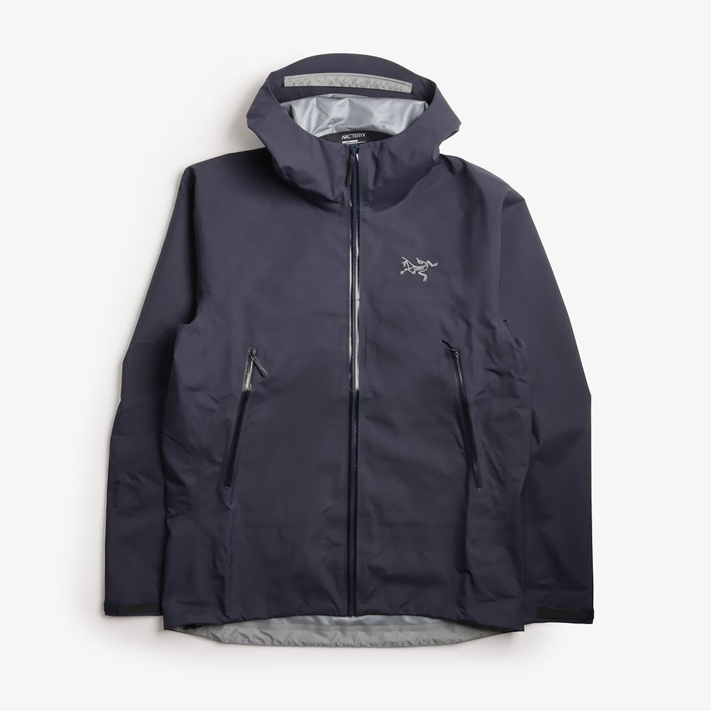 Arc'teryx Beta Jacket, Black Sapphire, Detail Shot 1
