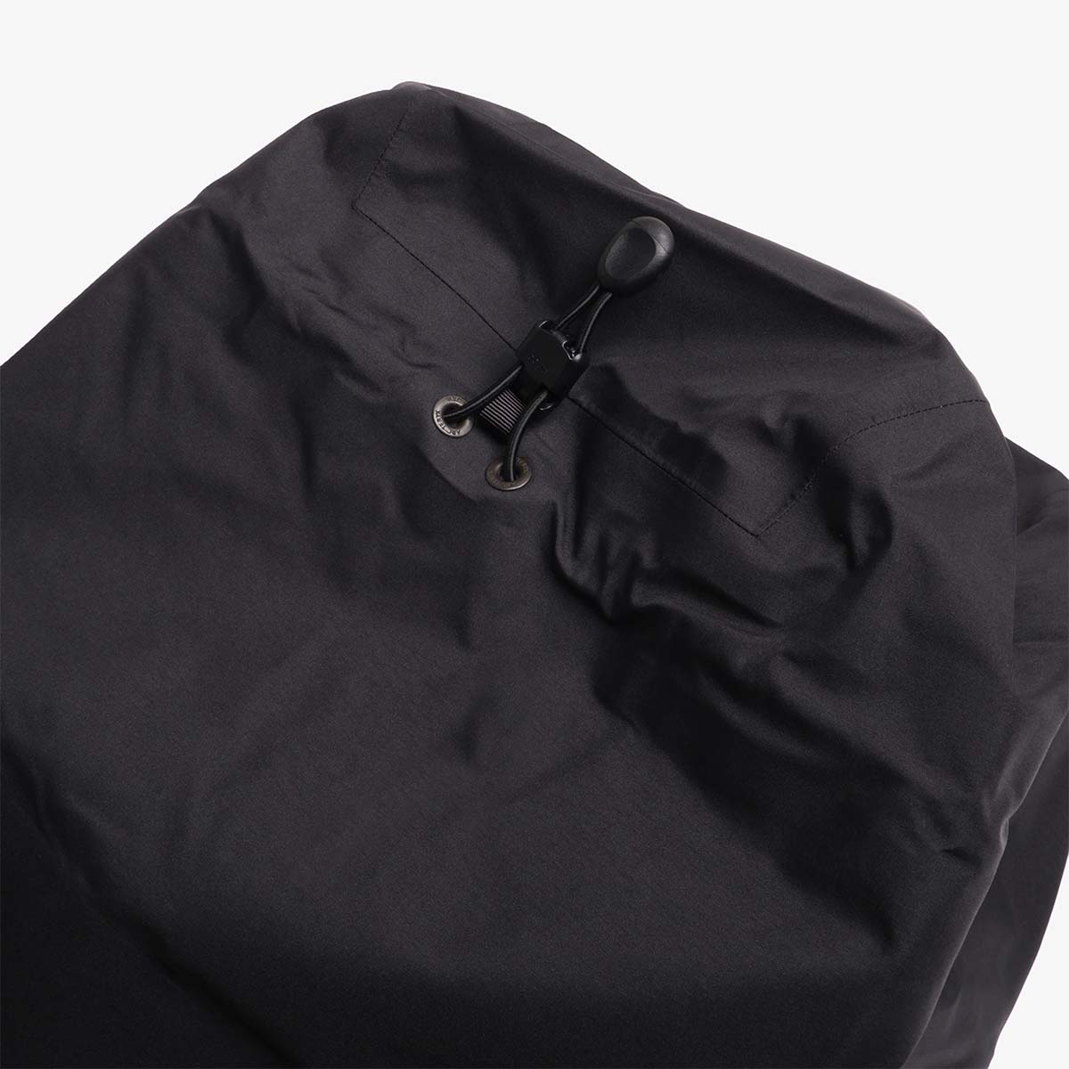 Adjustable storm hood and drawcord detail