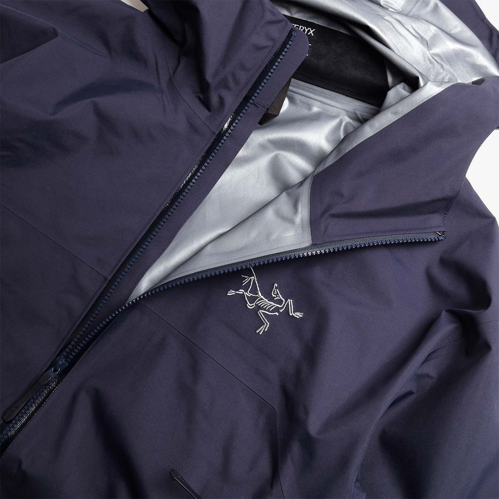 Arc'teryx Beta Jacket, Black Sapphire, Detail Shot 3