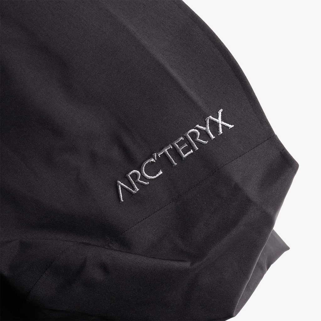 Arc'teryx Beta Jacket, Black, Detail Shot 6