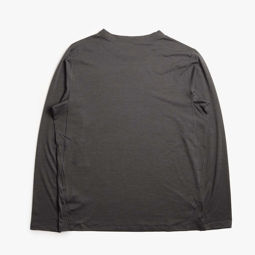 Arc'teryx Cormac Crew Long Sleeve T-Shirt, Black Heather, Detail Shot 3