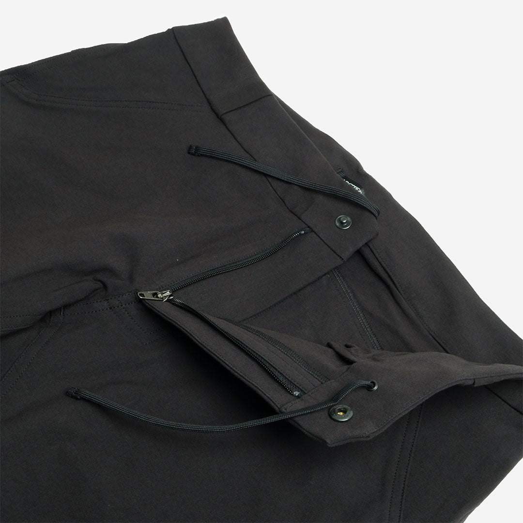 Waistband with button, zip fly and pocket, Cronin AR pant