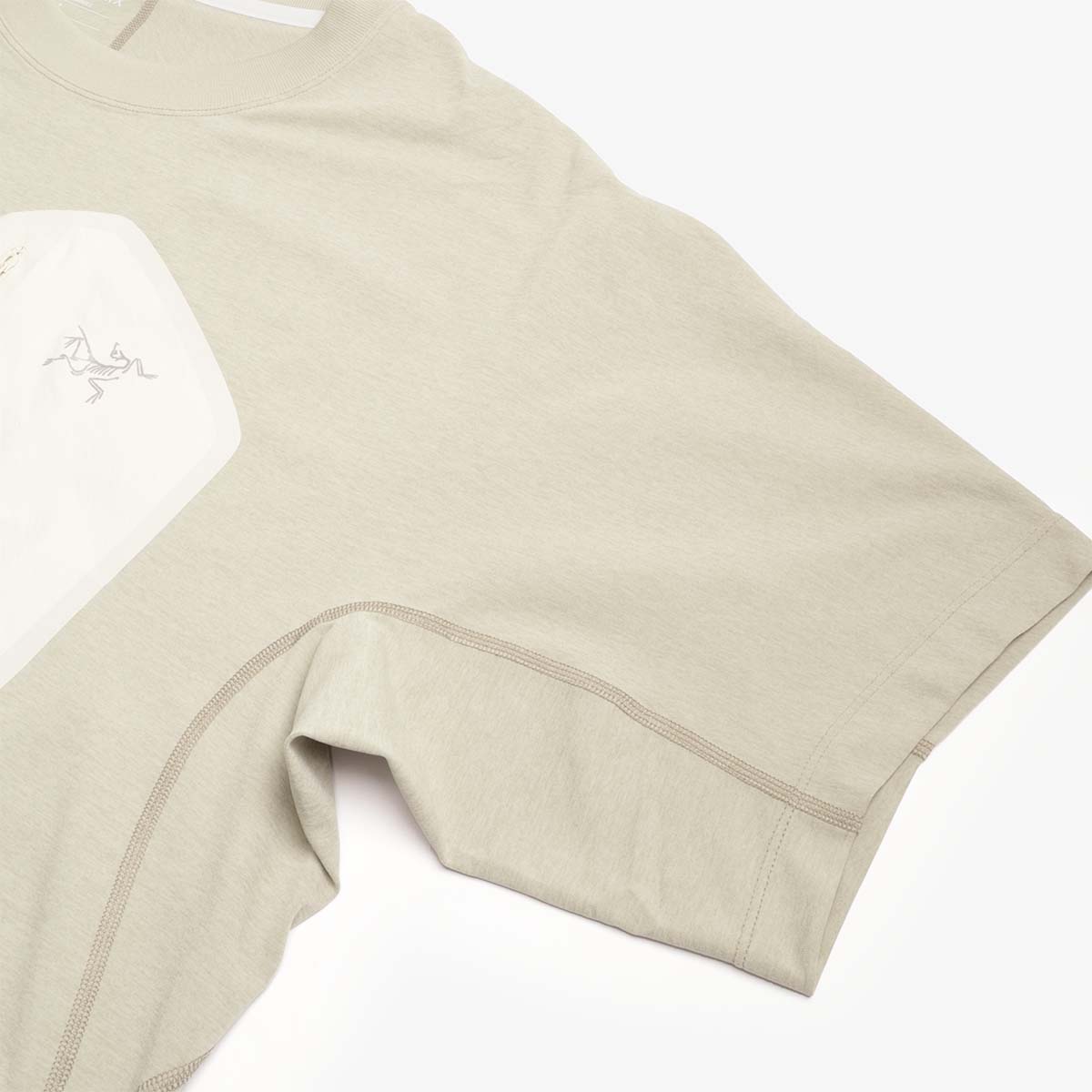 Arc'teryx Konseal Pocket T-Shirt - Habitat/Sea Salt – Urban Industry