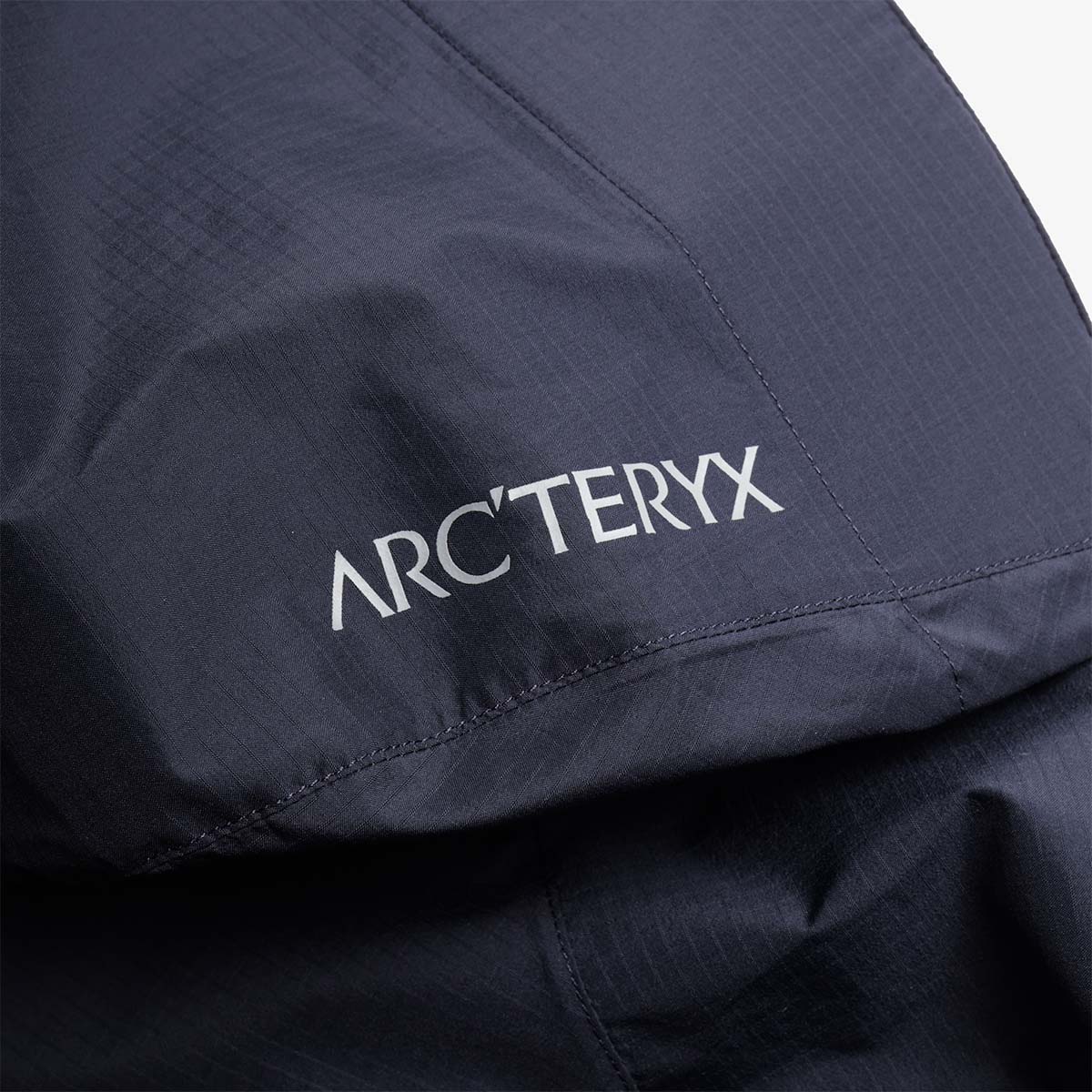 Arc'teryx Squamish Hoodie, Black Sapphire, Detail Shot 5