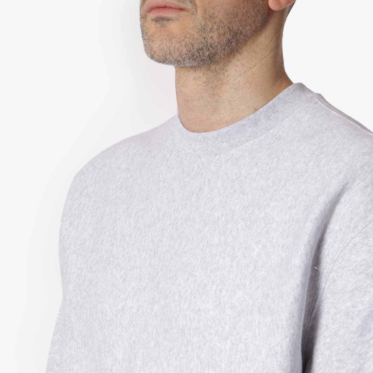 main Champion Reverse Weave Crewneck Sweatshirt, Light Grey, Detail Shot 2