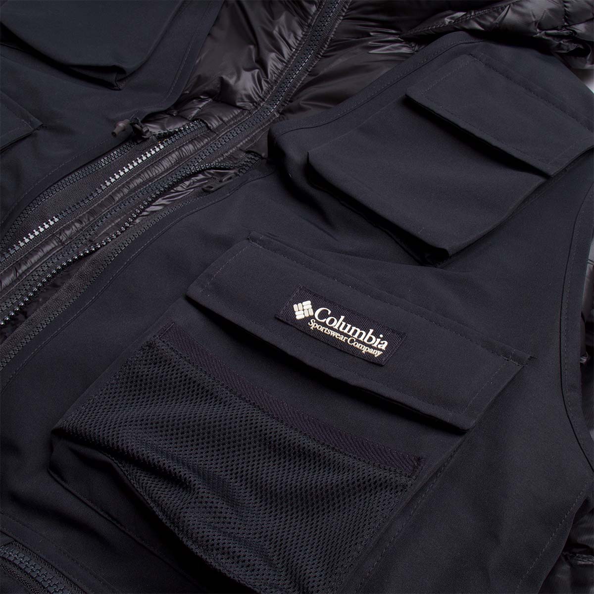 Columbia CSC1938 Dually Mountain Outerchange Jacket, Black, Detail Shot 3