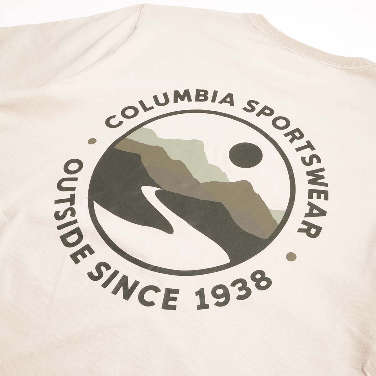 Columbia CSC Outdoor Back Graphic T-Shirt, Dark Stone Scoped View, Detail Shot 4