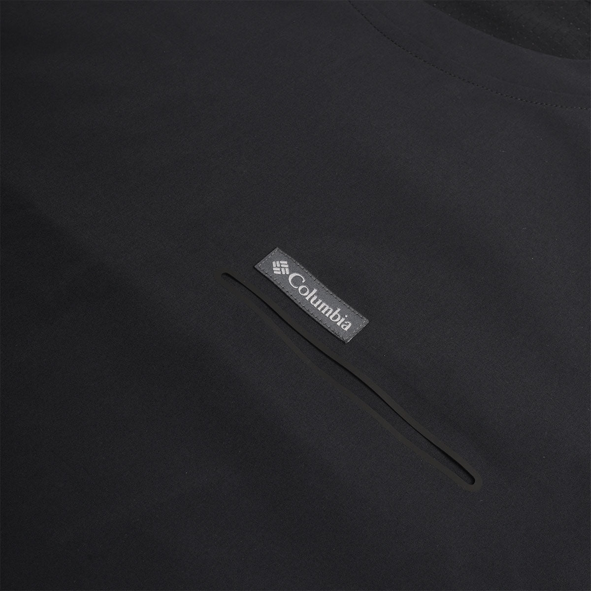 Columbia Chill Creek Woven T-Shirt, Black, Detail Shot 3