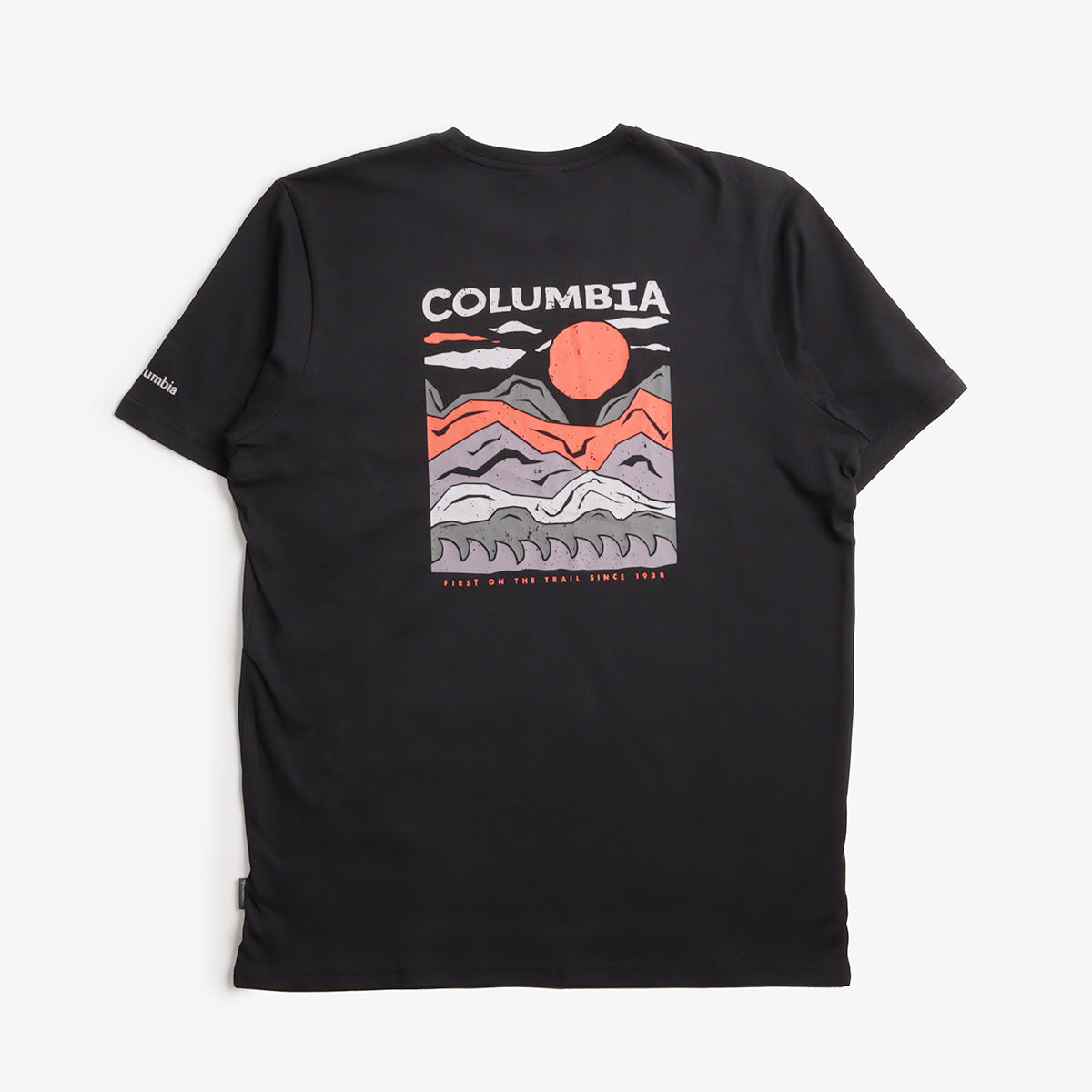 main Columbia Explorers Canyon Back Graphic T-Shirt, Black Peaks and Waves, Detail Shot 1