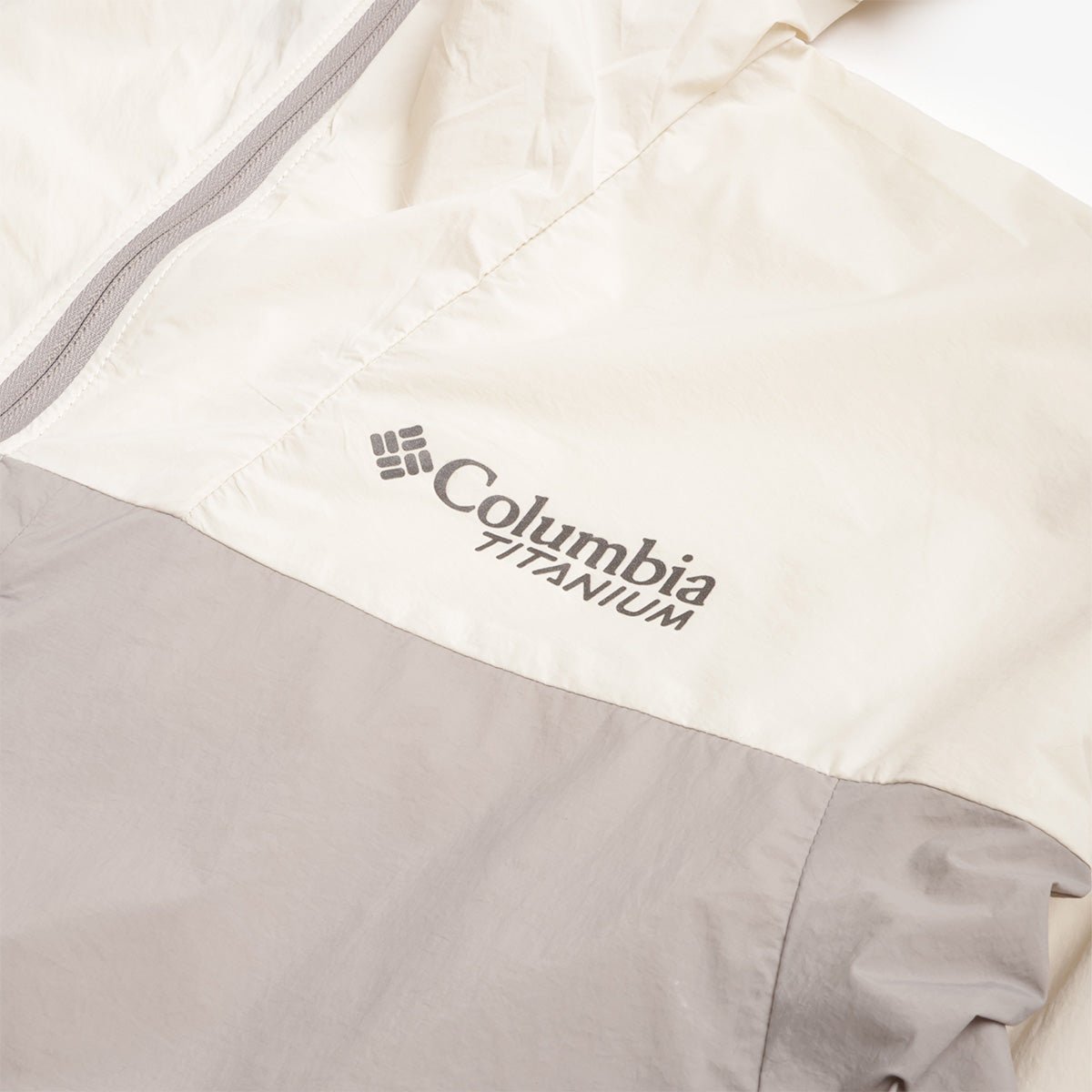 main Columbia Khyex Pro Wind Jacket, Dark Stone Ti Titanium, Detail Shot 4