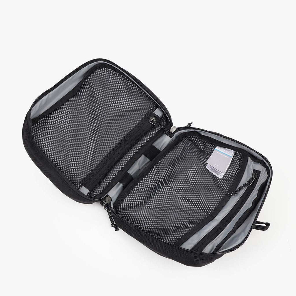 Columbia Landroamer Wash Bag, Black, Detail Shot 2