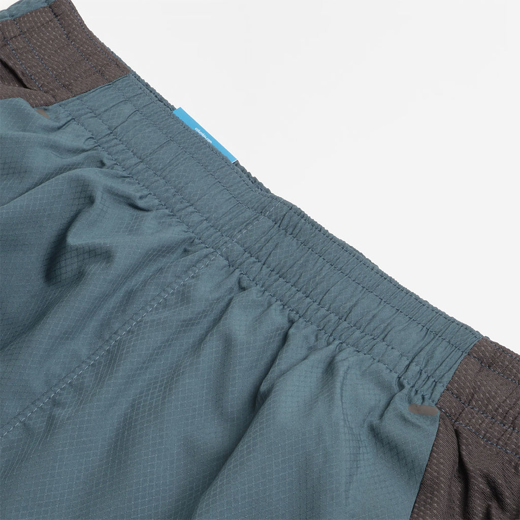 Columbia Three Pitch Shorts, Shark, Detail Shot 4