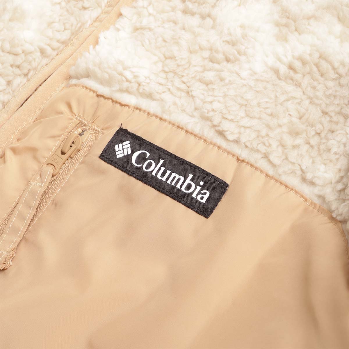 Columbia Winter Pass Reversible Fleece Jacket, Canoe Dark Stone Peaked Tonal, Detail Shot 4