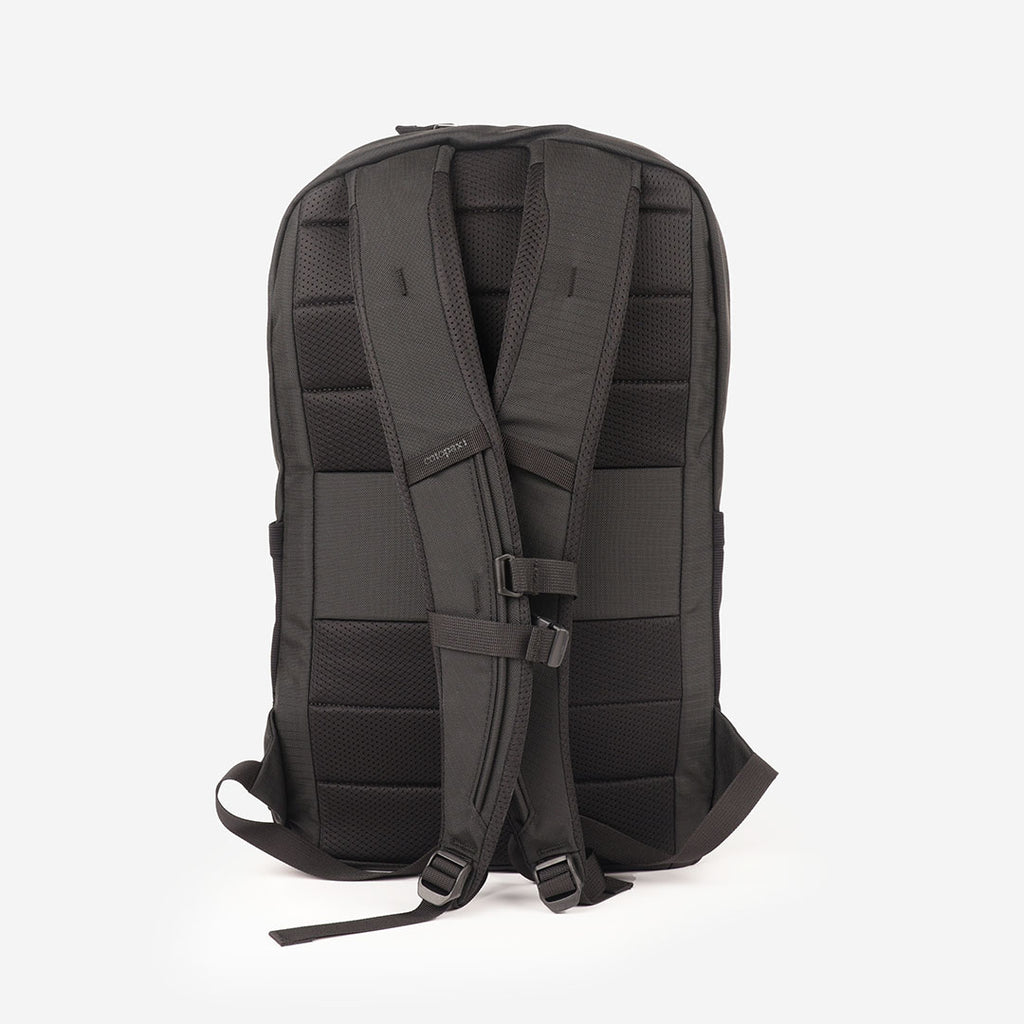 Cotopaxi Allpa 26L Daypack, Cotopaxi Black, Detail Shot 3