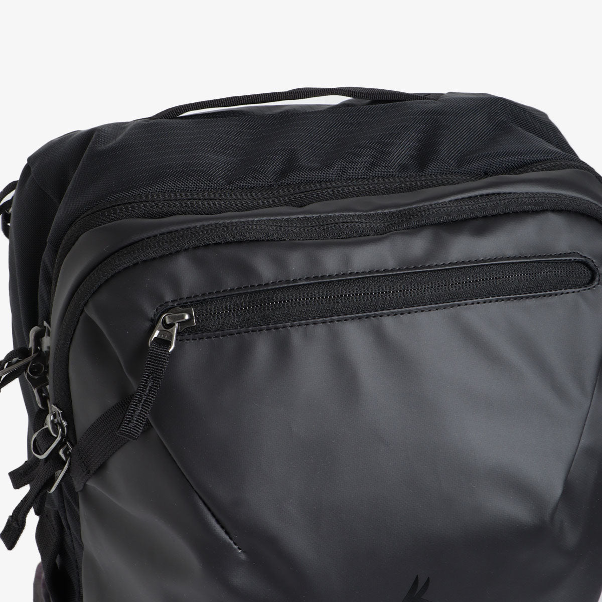 main Cotopaxi Allpa 28L Travel Pack, Cotopaxi Black, Detail Shot 2