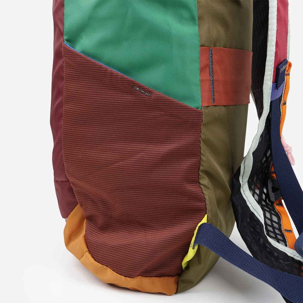 Side profile view, Empacable 16L Daypack