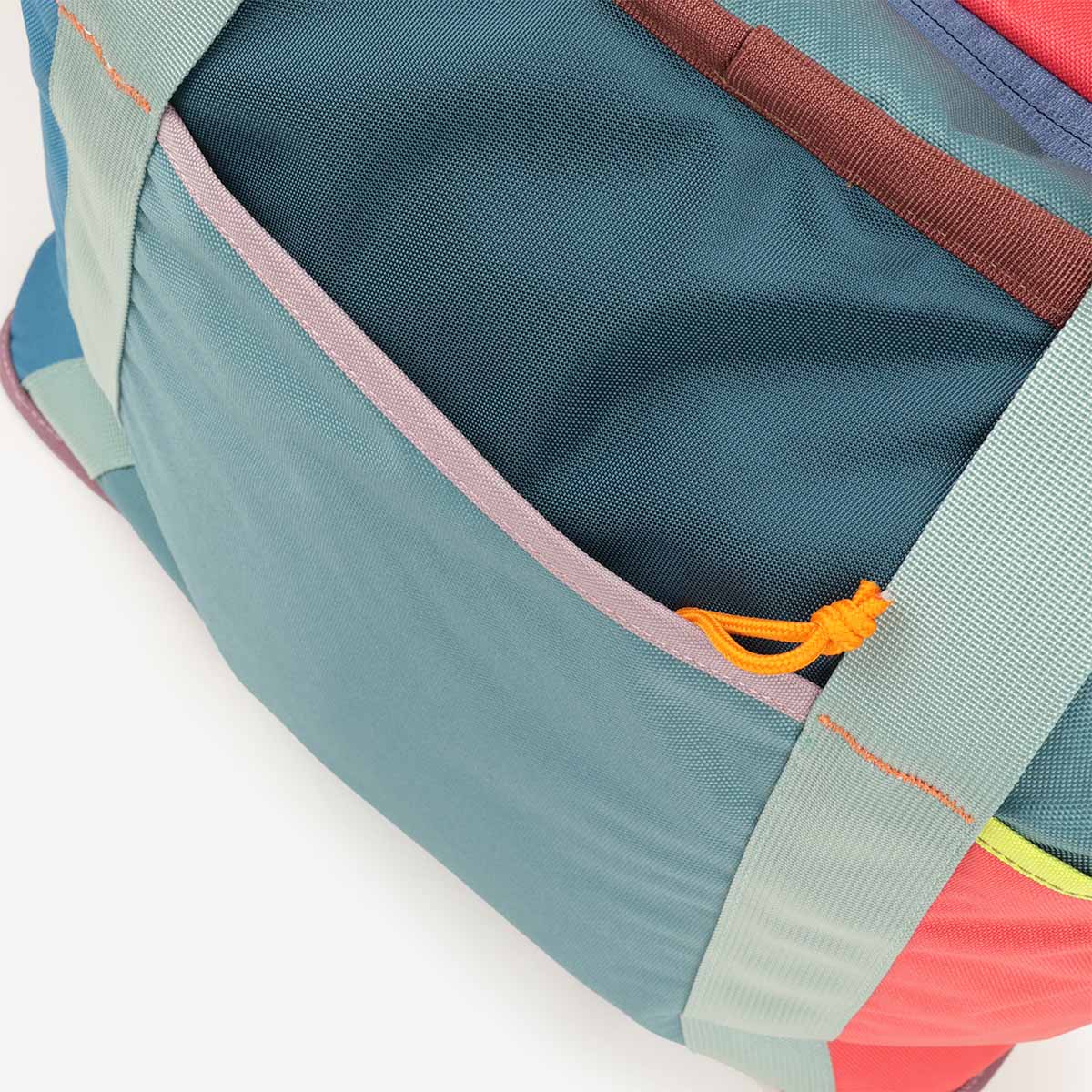 main Cotopaxi Hielo 18L Cooler Tote, Del Dia, Detail Shot 3