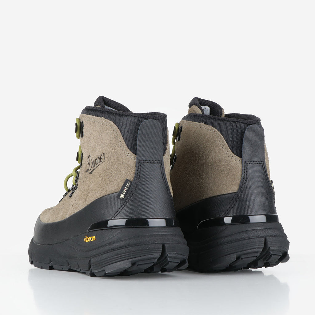 Danner Mountain 600 ID GTX Boots - D Standard Fit, Grey Moss, Detail Shot 3