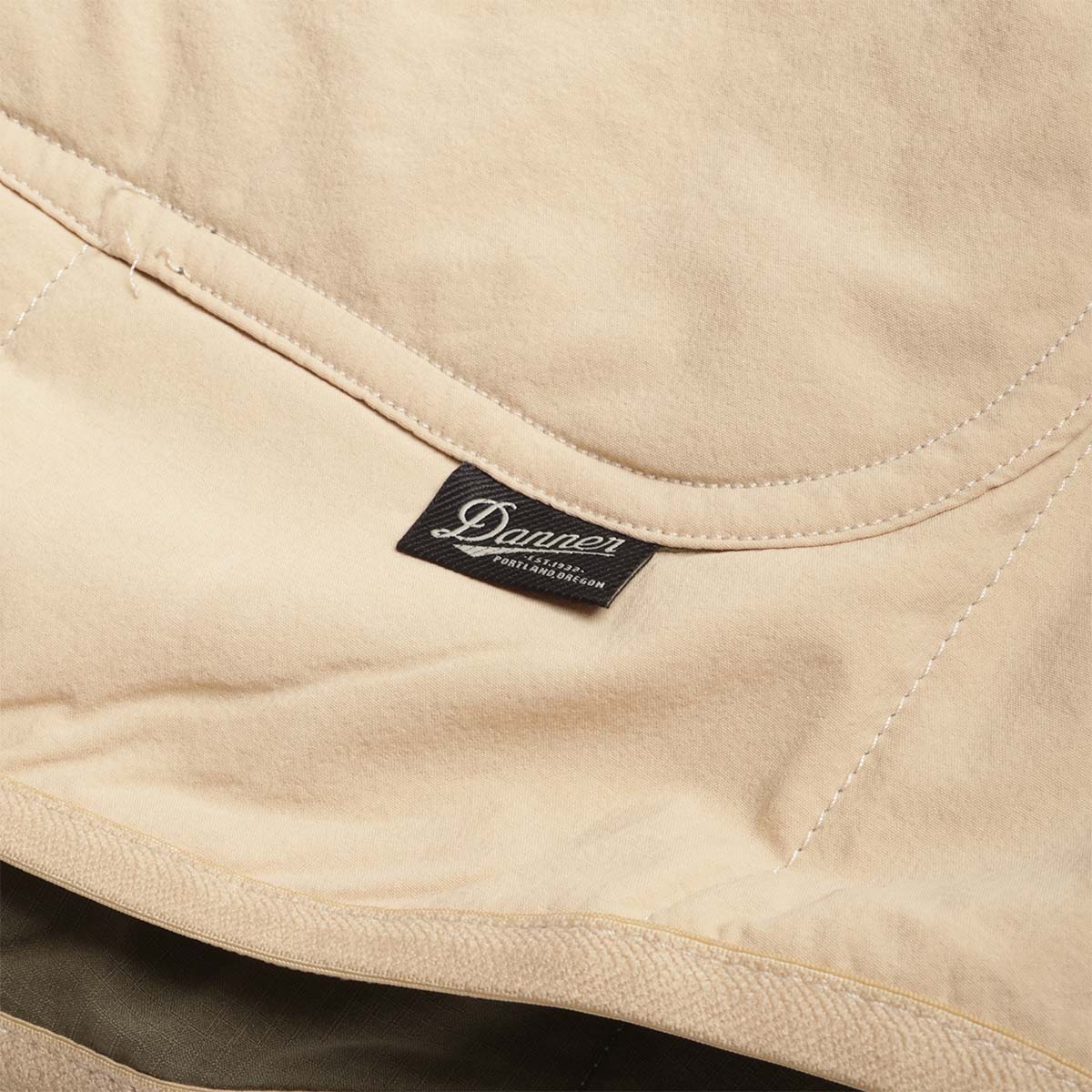 Danner Overlook Primaloft Jacket, Safari, Detail Shot 4