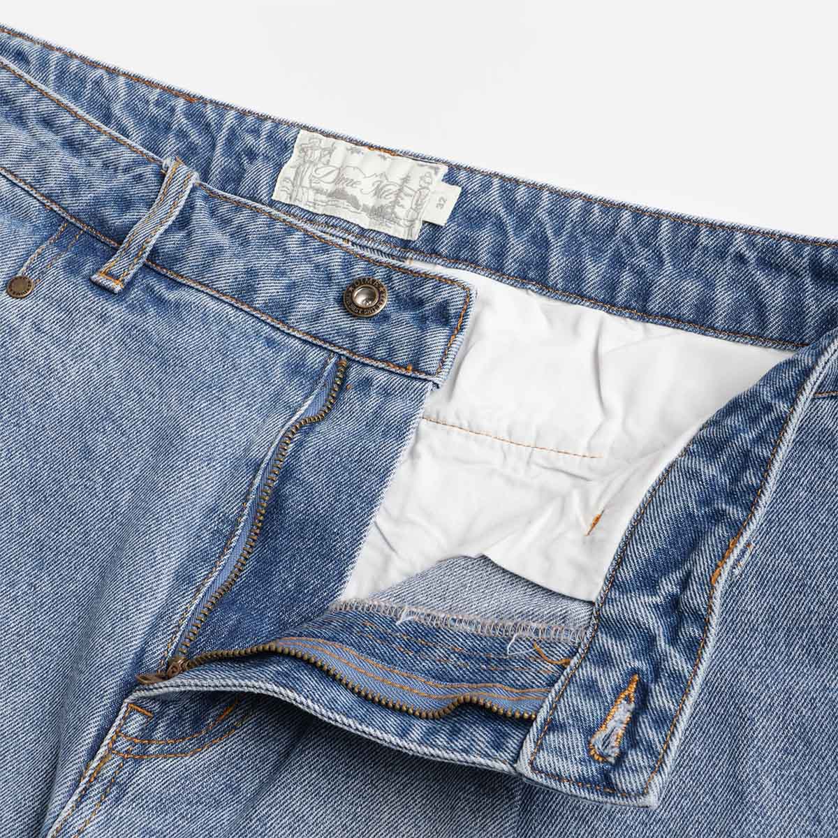 Dime Pleated Denim Shorts, Blue Washed, Detail Shot 4
