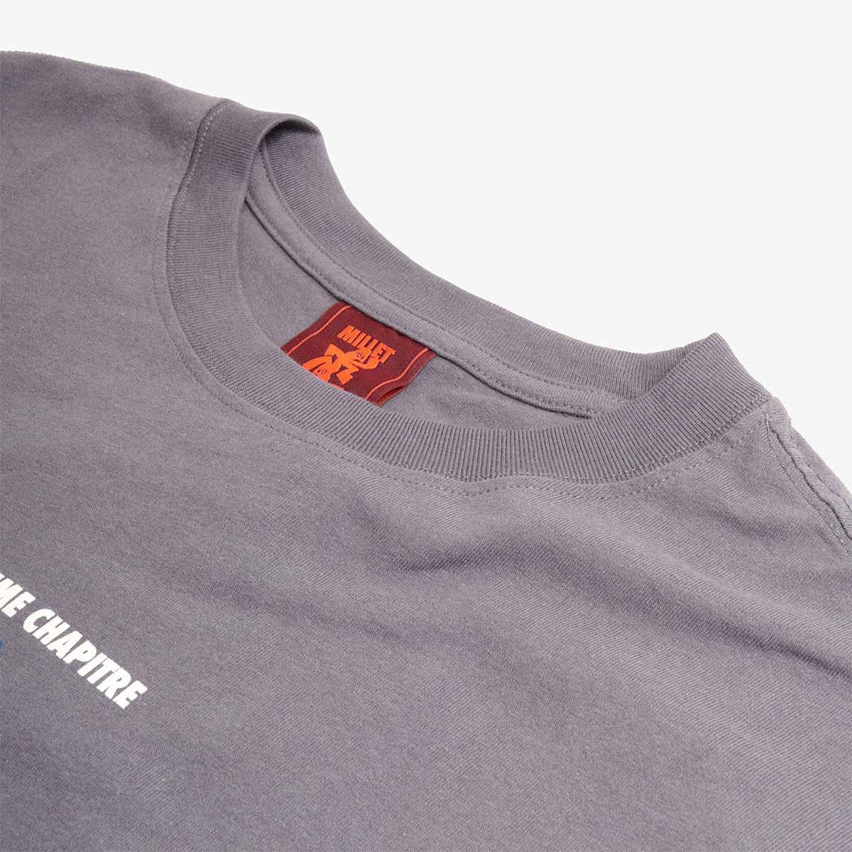 Shoulder seam and red woven neck label, charcoal tee