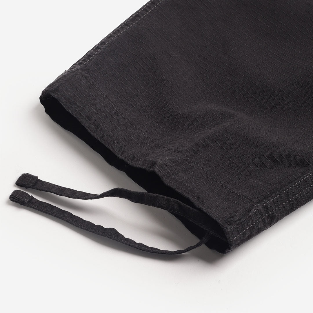 Adjustable drawcord ankle cuff, off black cargo pant