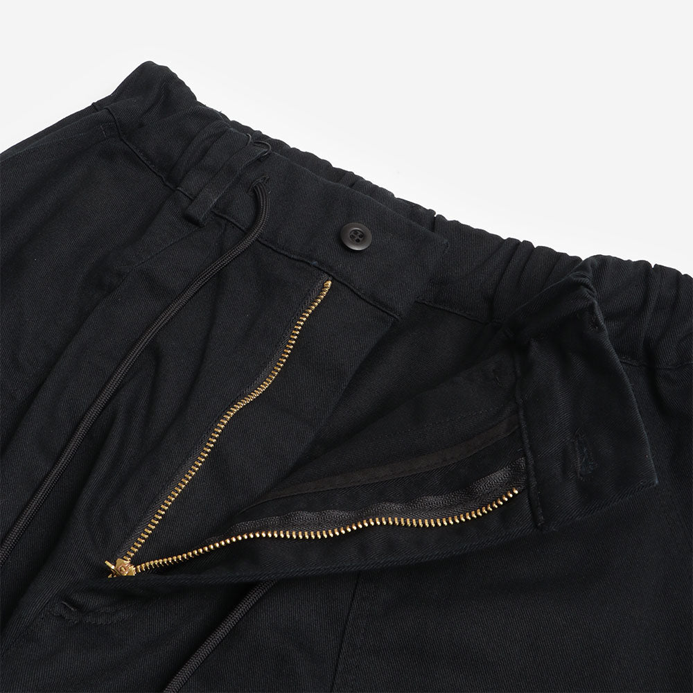 FrizmWORKS Twill Cargo Balloon Pants, Black, Detail Shot 2