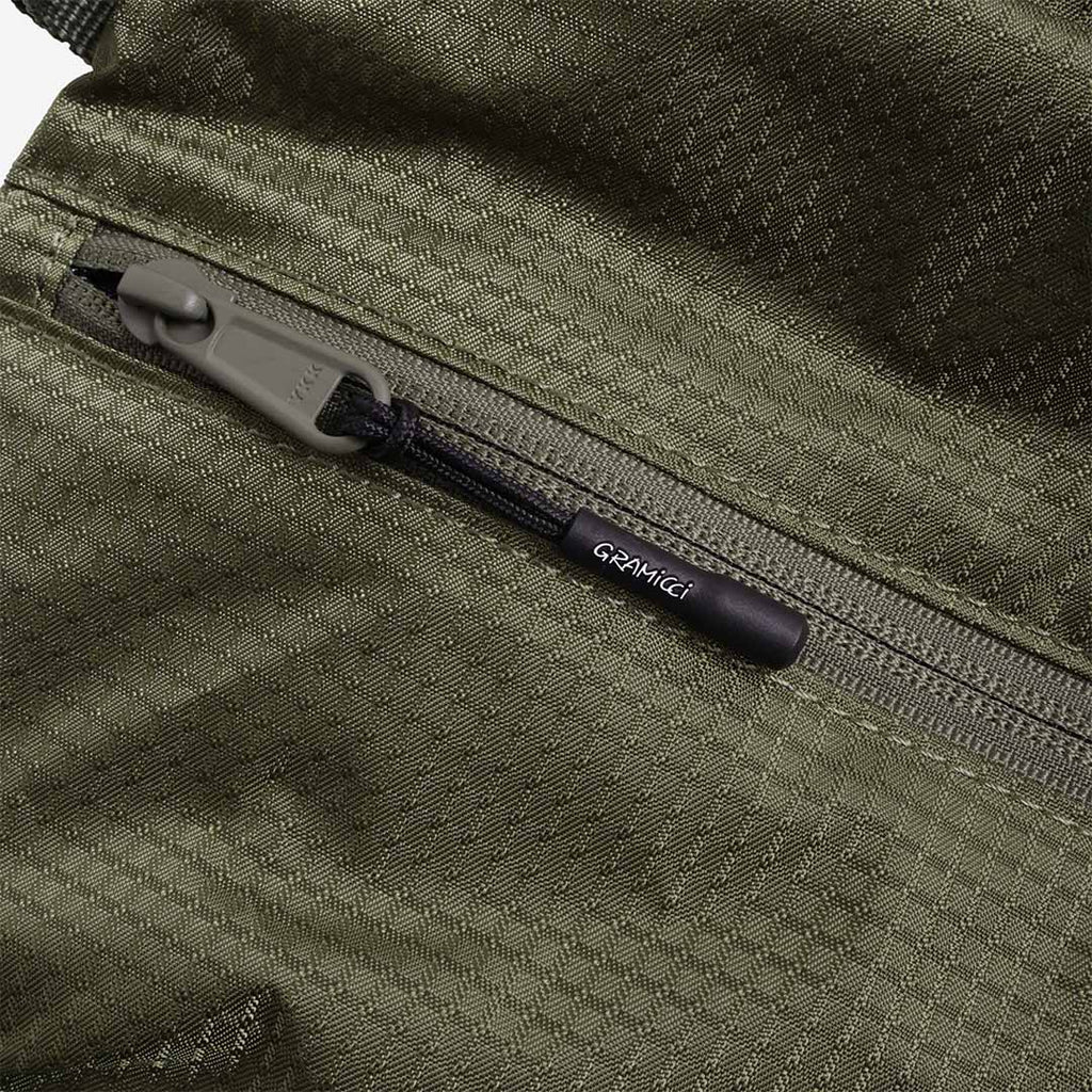 Gramicci Field Sacoche, Olive, Detail Shot 3