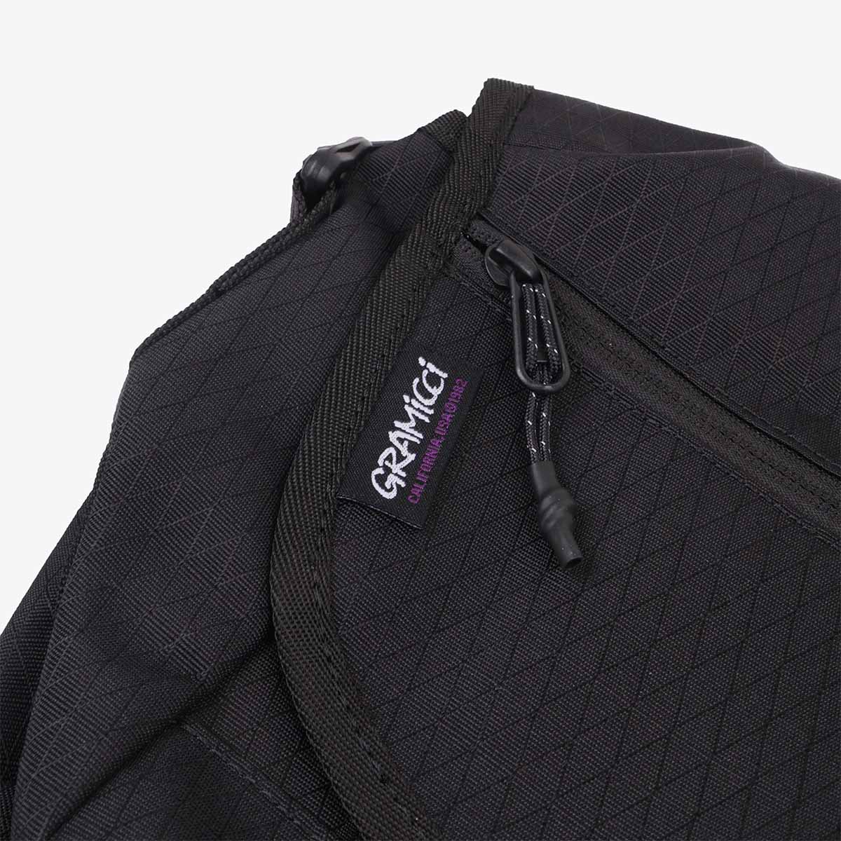 Gramicci Multi Side Bag, Black, Detail Shot 2