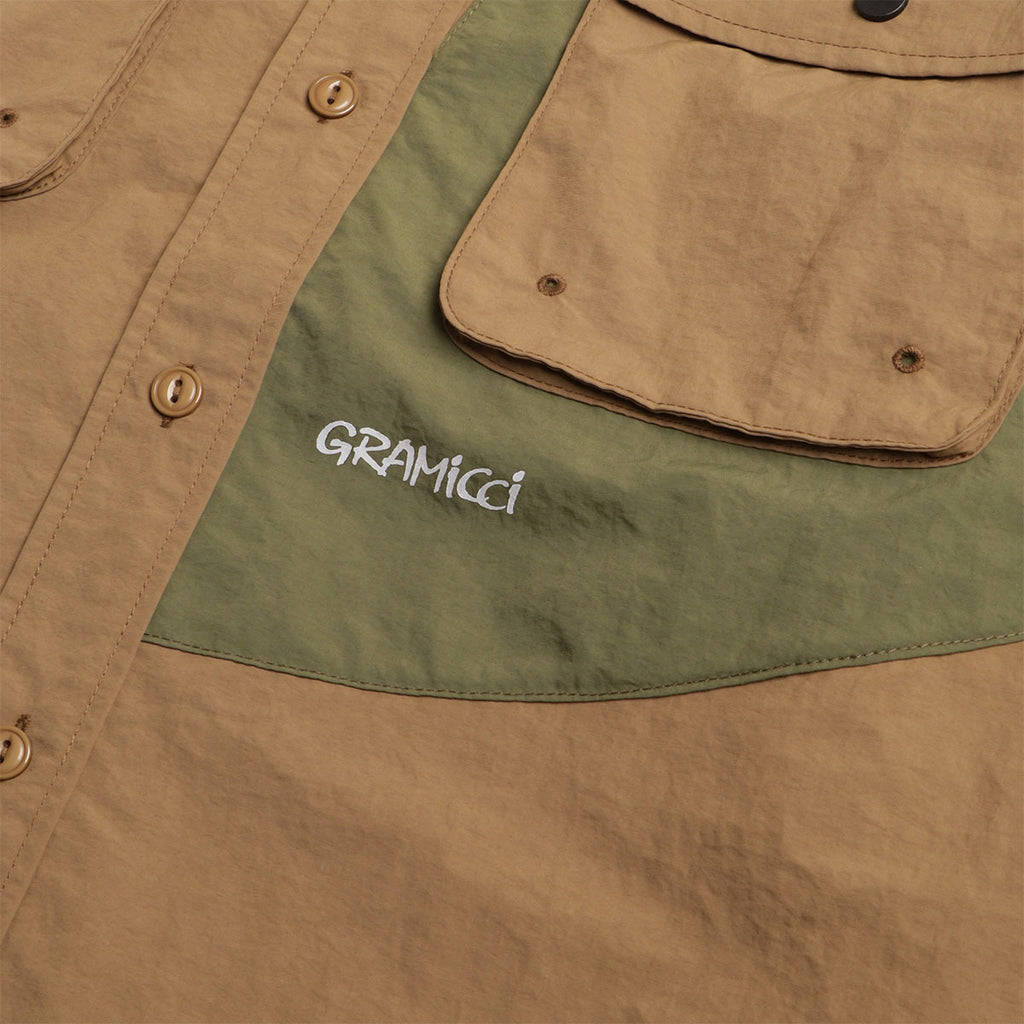 Gramicci Nylon Brentwood Shirt, Coyote, Detail Shot 2