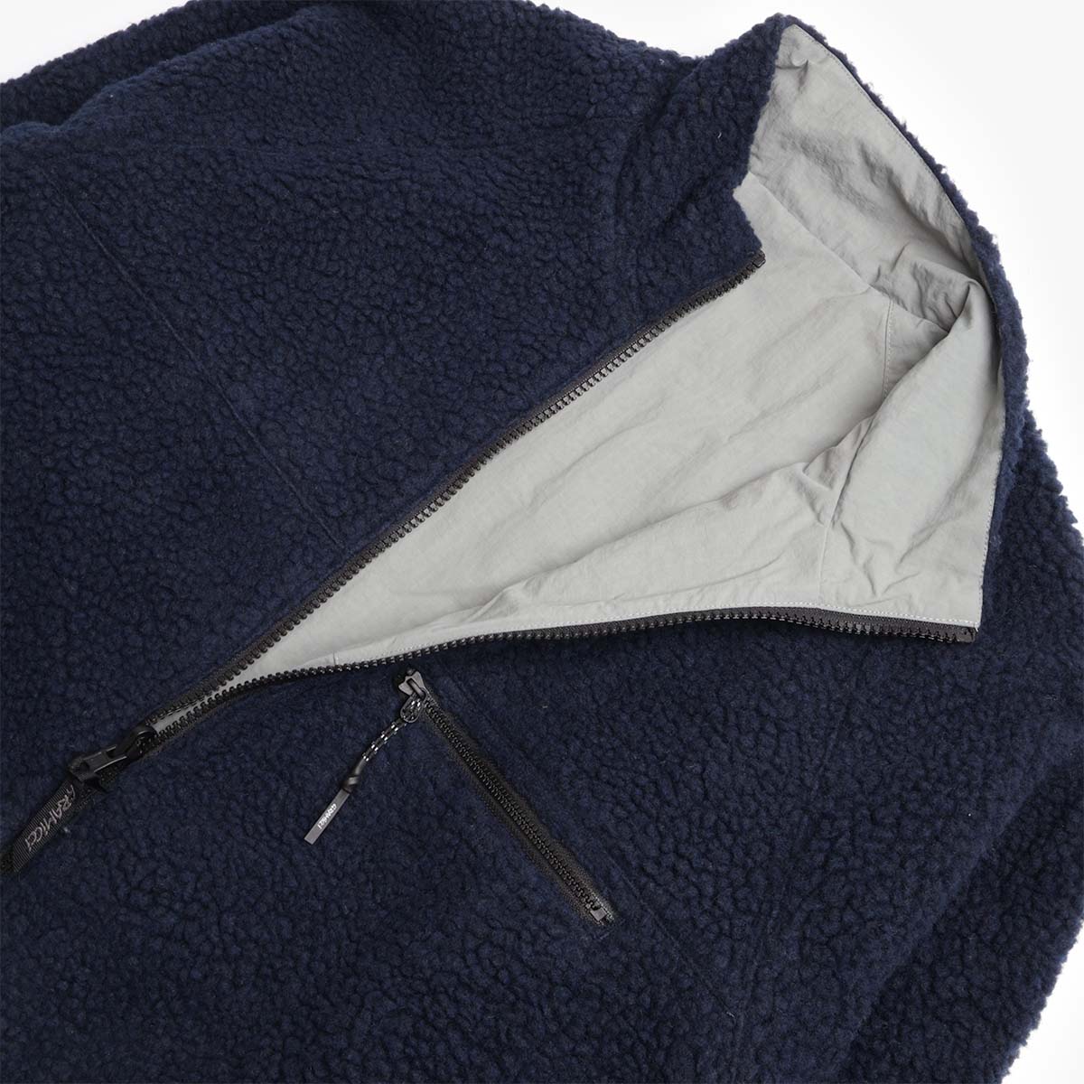 main Gramicci Reversible Sherpa Jacket, Navy Grey, Detail Shot 3