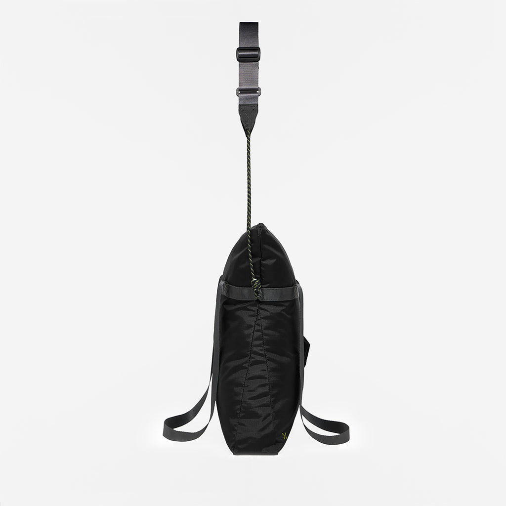 Haglofs Brand Tote Bag, True Black, Detail Shot 2